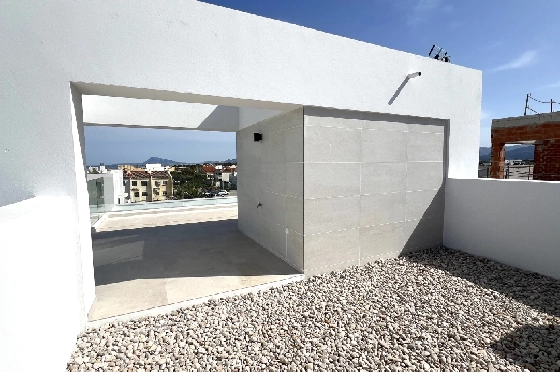 Villa in Oliva zu verkaufen, Espace de vie 173 m², Baujahr 2023, Zustand Erstbezug, + Fussbodenheizung, Klimaanlage, Terrain 350 m², 3 Chambres &agrave; coucher, 4 Badezimmer, Pool, ref.: AS-1623-5