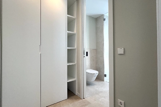 Villa in Oliva zu verkaufen, Espace de vie 173 m², Baujahr 2023, Zustand Erstbezug, + Fussbodenheizung, Klimaanlage, Terrain 350 m², 3 Chambres &agrave; coucher, 4 Badezimmer, Pool, ref.: AS-1623-8
