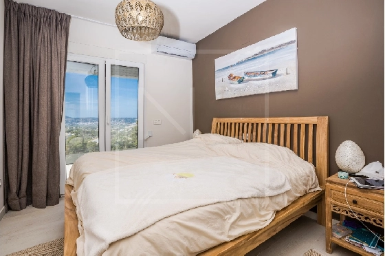 Villa in Javea zu verkaufen, Espace de vie 242 m², + Fussbodenheizung, Klimaanlage, Terrain 1138 m², 4 Chambres &agrave; coucher, 3 Badezimmer, Pool, ref.: NL-NLD1455-23