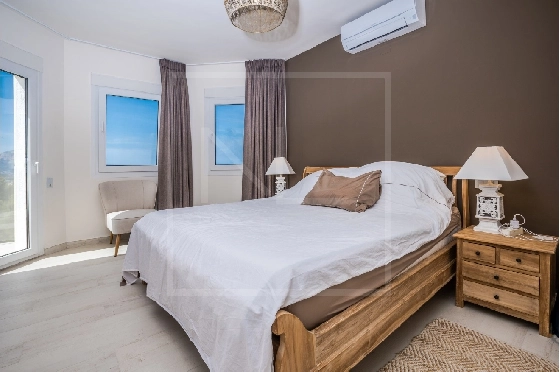 Villa in Javea zu verkaufen, Espace de vie 242 m², + Fussbodenheizung, Klimaanlage, Terrain 1138 m², 4 Chambres &agrave; coucher, 3 Badezimmer, Pool, ref.: NL-NLD1455-27
