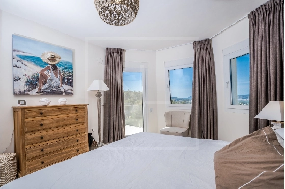 Villa in Javea zu verkaufen, Espace de vie 242 m², + Fussbodenheizung, Klimaanlage, Terrain 1138 m², 4 Chambres &agrave; coucher, 3 Badezimmer, Pool, ref.: NL-NLD1455-28