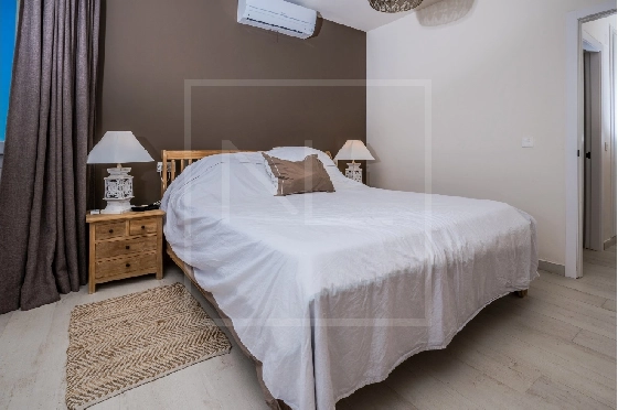 Villa in Javea zu verkaufen, Espace de vie 242 m², + Fussbodenheizung, Klimaanlage, Terrain 1138 m², 4 Chambres &agrave; coucher, 3 Badezimmer, Pool, ref.: NL-NLD1455-29