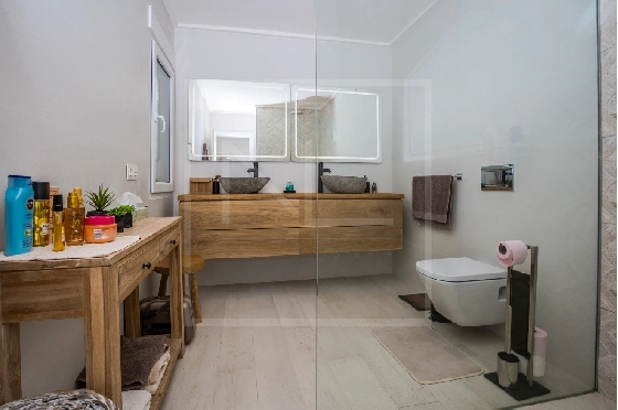 Villa in Javea zu verkaufen, Espace de vie 242 m², + Fussbodenheizung, Klimaanlage, Terrain 1138 m², 4 Chambres &agrave; coucher, 3 Badezimmer, Pool, ref.: NL-NLD1455-31