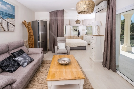 Villa in Javea zu verkaufen, Espace de vie 242 m², + Fussbodenheizung, Klimaanlage, Terrain 1138 m², 4 Chambres &agrave; coucher, 3 Badezimmer, Pool, ref.: NL-NLD1455-34