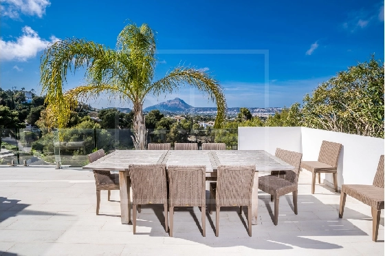 Villa in Javea zu verkaufen, Espace de vie 242 m², + Fussbodenheizung, Klimaanlage, Terrain 1138 m², 4 Chambres &agrave; coucher, 3 Badezimmer, Pool, ref.: NL-NLD1455-37