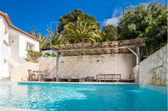 Villa in Javea zu verkaufen, Espace de vie 242 m², + Fussbodenheizung, Klimaanlage, Terrain 1138 m², 4 Chambres &agrave; coucher, 3 Badezimmer, Pool, ref.: NL-NLD1455-38