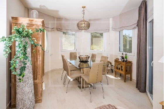 Villa in Javea zu verkaufen, Espace de vie 242 m², + Fussbodenheizung, Klimaanlage, Terrain 1138 m², 4 Chambres &agrave; coucher, 3 Badezimmer, Pool, ref.: NL-NLD1455-9