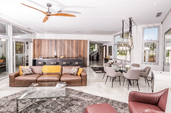 Villa in Moraira(Pla del Mar) zu verkaufen, Espace de vie 283 m², Baujahr 1975, Klimaanlage, Terrain 840 m², 4 Chambres &agrave; coucher, 4 Badezimmer, Pool, ref.: NL-NLD1475-10