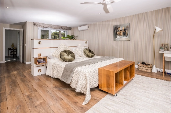 Villa in Moraira(Pla del Mar) zu verkaufen, Espace de vie 283 m², Baujahr 1975, Klimaanlage, Terrain 840 m², 4 Chambres &agrave; coucher, 4 Badezimmer, Pool, ref.: NL-NLD1475-18