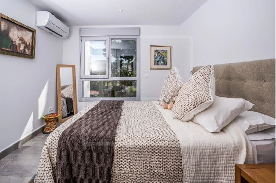 Villa in Moraira(Pla del Mar) zu verkaufen, Espace de vie 283 m², Baujahr 1975, Klimaanlage, Terrain 840 m², 4 Chambres &agrave; coucher, 4 Badezimmer, Pool, ref.: NL-NLD1475-22
