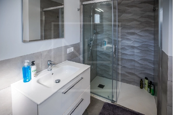 Villa in Moraira(Pla del Mar) zu verkaufen, Espace de vie 283 m², Baujahr 1975, Klimaanlage, Terrain 840 m², 4 Chambres &agrave; coucher, 4 Badezimmer, Pool, ref.: NL-NLD1475-23