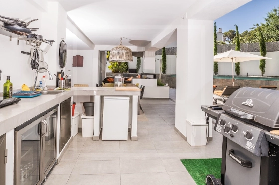 Villa in Moraira(Pla del Mar) zu verkaufen, Espace de vie 283 m², Baujahr 1975, Klimaanlage, Terrain 840 m², 4 Chambres &agrave; coucher, 4 Badezimmer, Pool, ref.: NL-NLD1475-33