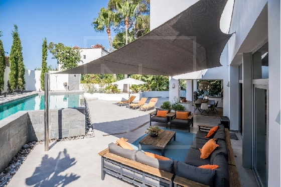 Villa in Moraira(Pla del Mar) zu verkaufen, Espace de vie 283 m², Baujahr 1975, Klimaanlage, Terrain 840 m², 4 Chambres &agrave; coucher, 4 Badezimmer, Pool, ref.: NL-NLD1475-38