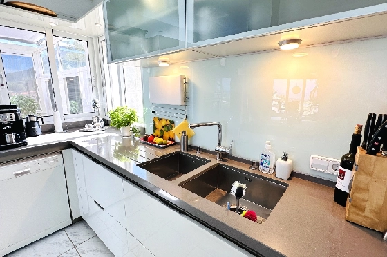 Villa in Denia(Marquesa 6) zu verkaufen, Espace de vie 227 m², Baujahr 1995, Zustand modernisiert, + Zentralheizung, Klimaanlage, Terrain 913 m², 3 Chambres &agrave; coucher, 2 Badezimmer, Pool, ref.: AS-2423-16