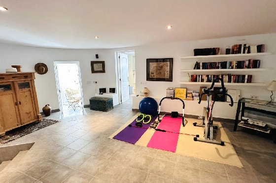 Villa in Denia(Marquesa 6) zu verkaufen, Espace de vie 227 m², Baujahr 1995, Zustand modernisiert, + Zentralheizung, Klimaanlage, Terrain 913 m², 3 Chambres &agrave; coucher, 2 Badezimmer, Pool, ref.: AS-2423-40