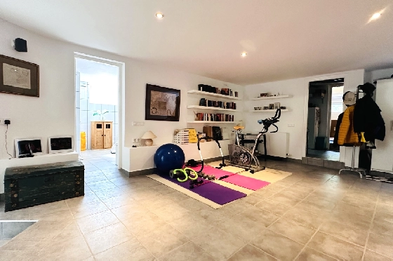 Villa in Denia(Marquesa 6) zu verkaufen, Espace de vie 227 m², Baujahr 1995, Zustand modernisiert, + Zentralheizung, Klimaanlage, Terrain 913 m², 3 Chambres &agrave; coucher, 2 Badezimmer, Pool, ref.: AS-2423-41