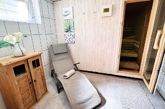 Villa in Denia(Marquesa 6) zu verkaufen, Espace de vie 227 m², Baujahr 1995, Zustand modernisiert, + Zentralheizung, Klimaanlage, Terrain 913 m², 3 Chambres &agrave; coucher, 2 Badezimmer, Pool, ref.: AS-2423-43