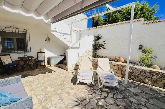 Villa in Denia(Marquesa 6) zu verkaufen, Espace de vie 227 m², Baujahr 1995, Zustand modernisiert, + Zentralheizung, Klimaanlage, Terrain 913 m², 3 Chambres &agrave; coucher, 2 Badezimmer, Pool, ref.: AS-2423-51