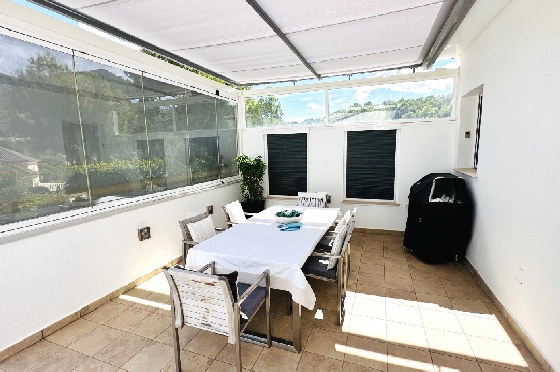 Villa in Denia(Marquesa 6) zu verkaufen, Espace de vie 227 m², Baujahr 1995, Zustand modernisiert, + Zentralheizung, Klimaanlage, Terrain 913 m², 3 Chambres &agrave; coucher, 2 Badezimmer, Pool, ref.: AS-2423-53