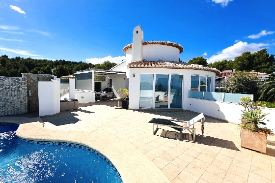 Villa in Denia(Marquesa 6) zu verkaufen, Espace de vie 227 m², Baujahr 1995, Zustand modernisiert, + Zentralheizung, Klimaanlage, Terrain 913 m², 3 Chambres &agrave; coucher, 2 Badezimmer, Pool, ref.: AS-2423-8