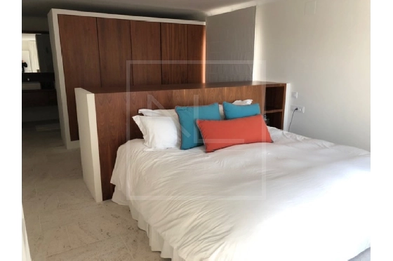 Villa in Moraira zu verkaufen, Espace de vie 357 m², Klimaanlage, Terrain 804 m², 4 Chambres &agrave; coucher, 4 Badezimmer, Pool, ref.: NL-NL1426-15