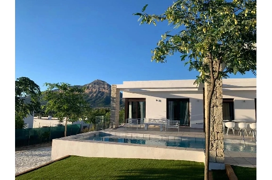 Villa in Javea zu verkaufen, Espace de vie 246 m², Klimaanlage, 5 Chambres &agrave; coucher, 4 Badezimmer, Pool, ref.: BS-5060525-27