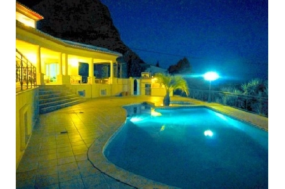 Villa in Javea zu verkaufen, Espace de vie 685 m², Klimaanlage, Terrain 2397 m², 5 Chambres &agrave; coucher, 5 Badezimmer, Pool, ref.: BS-3974726-8