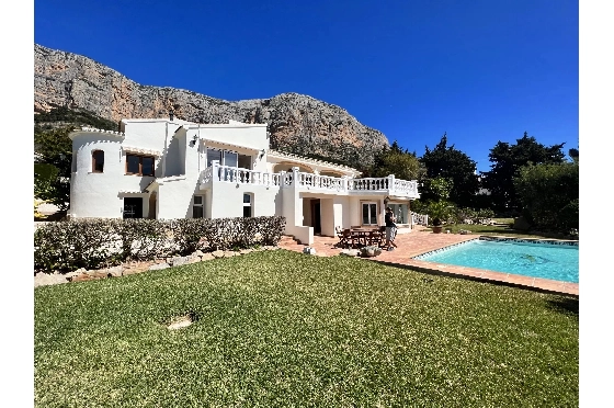Villa in Javea zu verkaufen, Espace de vie 390 m², Klimaanlage, 5 Chambres &agrave; coucher, 4 Badezimmer, Pool, ref.: BS-82321828-2