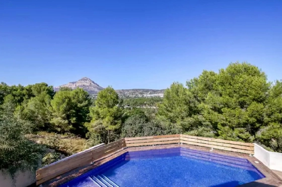Villa in Javea zu verkaufen, Espace de vie 380 m², Klimaanlage, 4 Chambres &agrave; coucher, 4 Badezimmer, Pool, ref.: BS-82508770-34