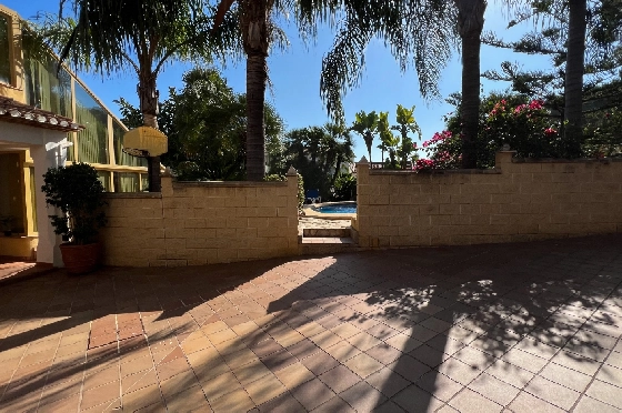 Villa in Denia zu vermieten, Espace de vie 200 m², Zustand gepflegt, + Zentralheizung, Klimaanlage, Terrain 900 m², 3 Chambres &agrave; coucher, 2 Badezimmer, Pool, ref.: D-0123-10