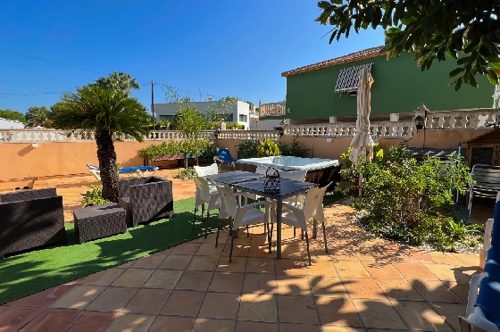 Villa in Denia zu vermieten, Espace de vie 200 m², Zustand gepflegt, + Zentralheizung, Klimaanlage, Terrain 900 m², 3 Chambres &agrave; coucher, 2 Badezimmer, Pool, ref.: D-0123-13