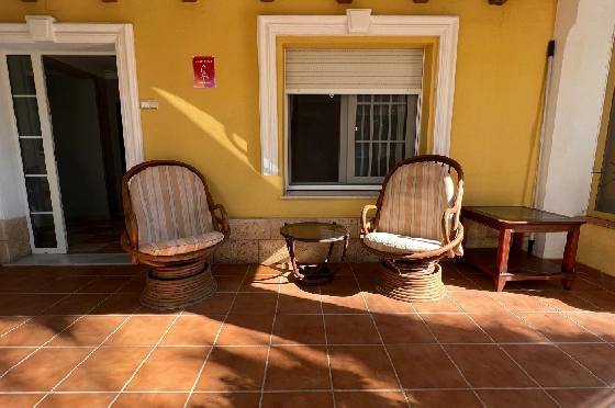 Villa in Denia zu vermieten, Espace de vie 200 m², Zustand gepflegt, + Zentralheizung, Klimaanlage, Terrain 900 m², 3 Chambres &agrave; coucher, 2 Badezimmer, Pool, ref.: D-0123-14