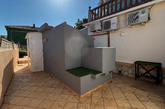 Villa in Denia zu vermieten, Espace de vie 200 m², Zustand gepflegt, + Zentralheizung, Klimaanlage, Terrain 900 m², 3 Chambres &agrave; coucher, 2 Badezimmer, Pool, ref.: D-0123-18