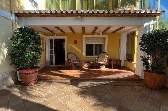 Villa in Denia zu vermieten, Espace de vie 200 m², Zustand gepflegt, + Zentralheizung, Klimaanlage, Terrain 900 m², 3 Chambres &agrave; coucher, 2 Badezimmer, Pool, ref.: D-0123-24