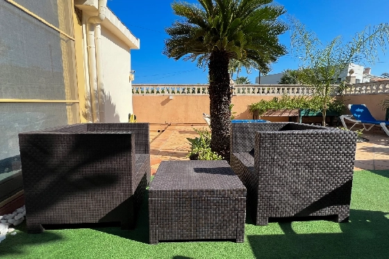 Villa in Denia zu vermieten, Espace de vie 200 m², Zustand gepflegt, + Zentralheizung, Klimaanlage, Terrain 900 m², 3 Chambres &agrave; coucher, 2 Badezimmer, Pool, ref.: D-0123-31
