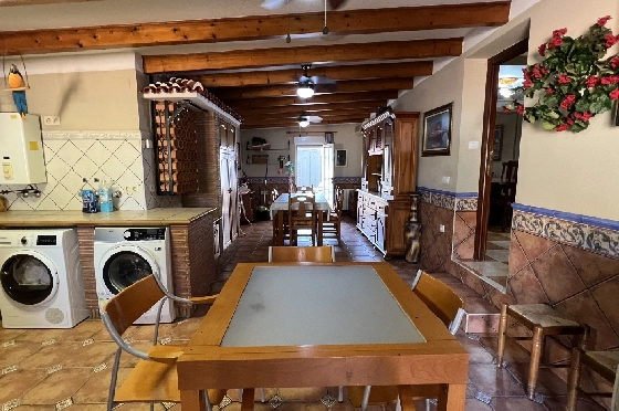 Villa in Denia zu vermieten, Espace de vie 200 m², Zustand gepflegt, + Zentralheizung, Klimaanlage, Terrain 900 m², 3 Chambres &agrave; coucher, 2 Badezimmer, Pool, ref.: D-0123-39