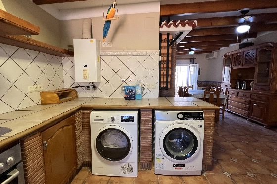 Villa in Denia zu vermieten, Espace de vie 200 m², Zustand gepflegt, + Zentralheizung, Klimaanlage, Terrain 900 m², 3 Chambres &agrave; coucher, 2 Badezimmer, Pool, ref.: D-0123-41