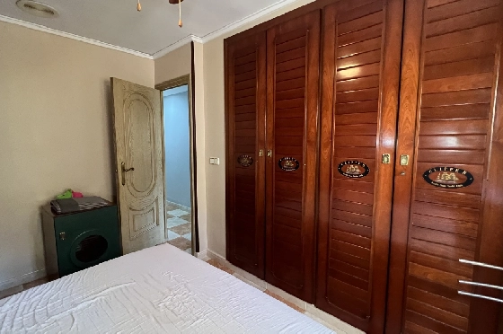 Villa in Denia zu vermieten, Espace de vie 200 m², Zustand gepflegt, + Zentralheizung, Klimaanlage, Terrain 900 m², 3 Chambres &agrave; coucher, 2 Badezimmer, Pool, ref.: D-0123-58