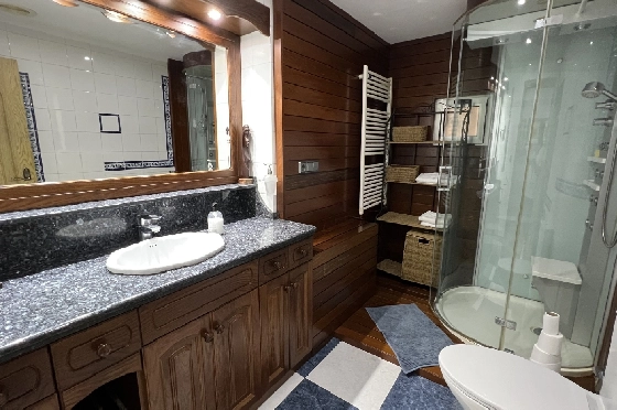 Villa in Denia zu vermieten, Espace de vie 200 m², Zustand gepflegt, + Zentralheizung, Klimaanlage, Terrain 900 m², 3 Chambres &agrave; coucher, 2 Badezimmer, Pool, ref.: D-0123-63