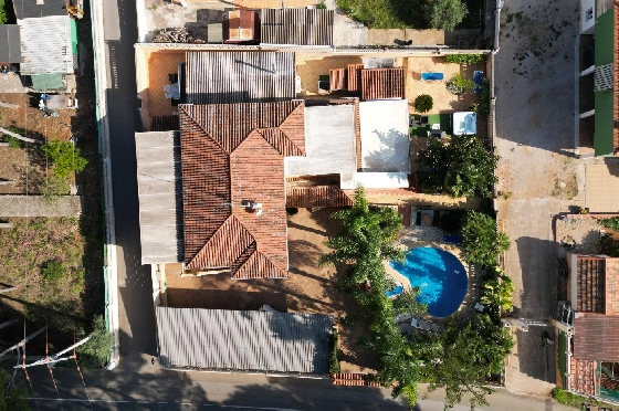 Villa in Denia zu vermieten, Espace de vie 200 m², Zustand gepflegt, + Zentralheizung, Klimaanlage, Terrain 900 m², 3 Chambres &agrave; coucher, 2 Badezimmer, Pool, ref.: D-0123-80