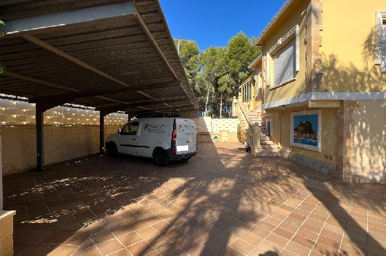 Villa in Denia zu vermieten, Espace de vie 200 m², Zustand gepflegt, + Zentralheizung, Klimaanlage, Terrain 900 m², 3 Chambres &agrave; coucher, 2 Badezimmer, Pool, ref.: D-0123-81