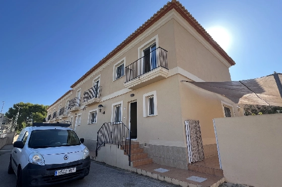 Reihenhaus in Denia zu vermieten, Espace de vie 130 m², Zustand gepflegt, + KLIMA, Klimaanlage, Terrain 160 m², 4 Chambres &agrave; coucher, 3 Badezimmer, Pool, ref.: D-0223-1