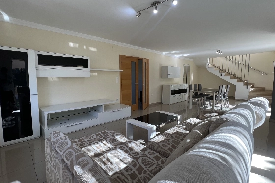 Reihenhaus in Denia zu vermieten, Espace de vie 130 m², Zustand gepflegt, + KLIMA, Klimaanlage, Terrain 160 m², 4 Chambres &agrave; coucher, 3 Badezimmer, Pool, ref.: D-0223-27
