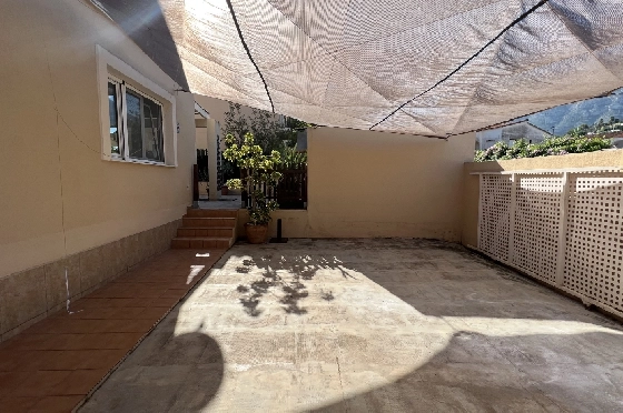 Reihenhaus in Denia zu vermieten, Espace de vie 130 m², Zustand gepflegt, + KLIMA, Klimaanlage, Terrain 160 m², 4 Chambres &agrave; coucher, 3 Badezimmer, Pool, ref.: D-0223-30