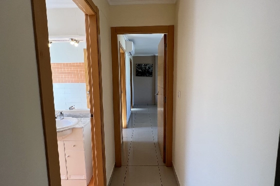 Reihenhaus in Denia zu vermieten, Espace de vie 130 m², Zustand gepflegt, + KLIMA, Klimaanlage, Terrain 160 m², 4 Chambres &agrave; coucher, 3 Badezimmer, Pool, ref.: D-0223-38