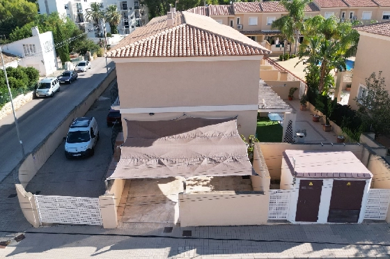 Reihenhaus in Denia zu vermieten, Espace de vie 130 m², Zustand gepflegt, + KLIMA, Klimaanlage, Terrain 160 m², 4 Chambres &agrave; coucher, 3 Badezimmer, Pool, ref.: D-0223-4