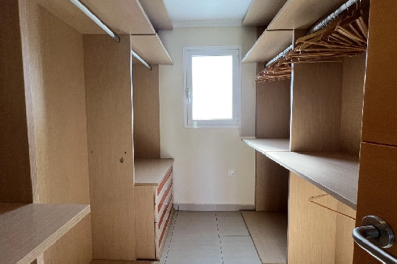 Reihenhaus in Denia zu vermieten, Espace de vie 130 m², Zustand gepflegt, + KLIMA, Klimaanlage, Terrain 160 m², 4 Chambres &agrave; coucher, 3 Badezimmer, Pool, ref.: D-0223-52
