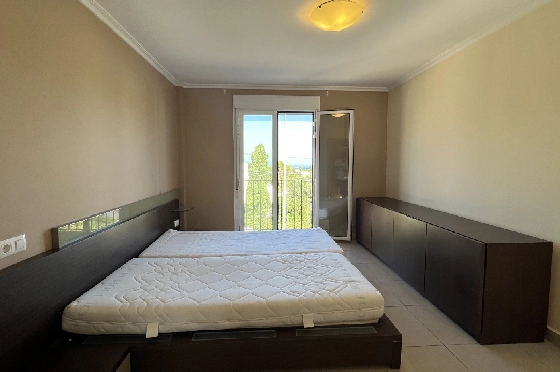 Reihenhaus in Denia zu vermieten, Espace de vie 130 m², Zustand gepflegt, + KLIMA, Klimaanlage, Terrain 160 m², 4 Chambres &agrave; coucher, 3 Badezimmer, Pool, ref.: D-0223-53