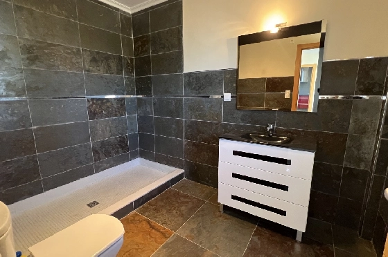 Reihenhaus in Denia zu vermieten, Espace de vie 130 m², Zustand gepflegt, + KLIMA, Klimaanlage, Terrain 160 m², 4 Chambres &agrave; coucher, 3 Badezimmer, Pool, ref.: D-0223-56