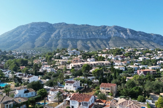 Reihenhaus in Denia zu vermieten, Espace de vie 130 m², Zustand gepflegt, + KLIMA, Klimaanlage, Terrain 160 m², 4 Chambres &agrave; coucher, 3 Badezimmer, Pool, ref.: D-0223-9